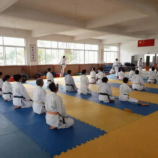 Descubra o AKTKD